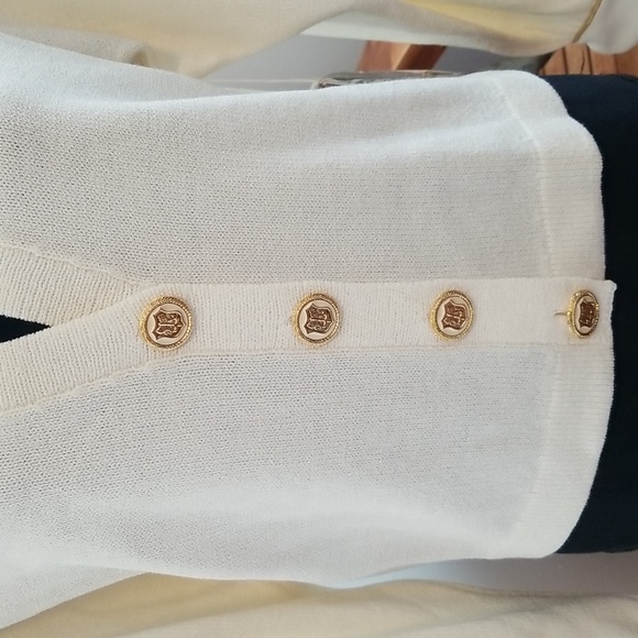 ST. JOHN Vintage 90s Naval Cardigan with Brooch Ecru Gold Medium NWT - Picture 4 of 12